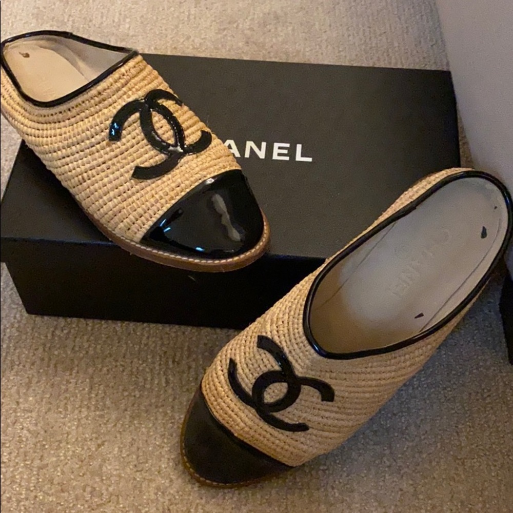 Chanel espadrille sandals